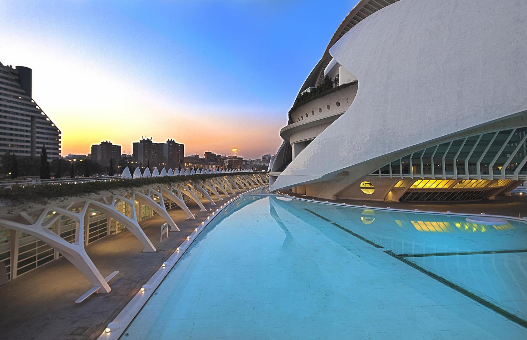 Berklee Invites Students to First-Year Study Abroad Program in Valencia ...